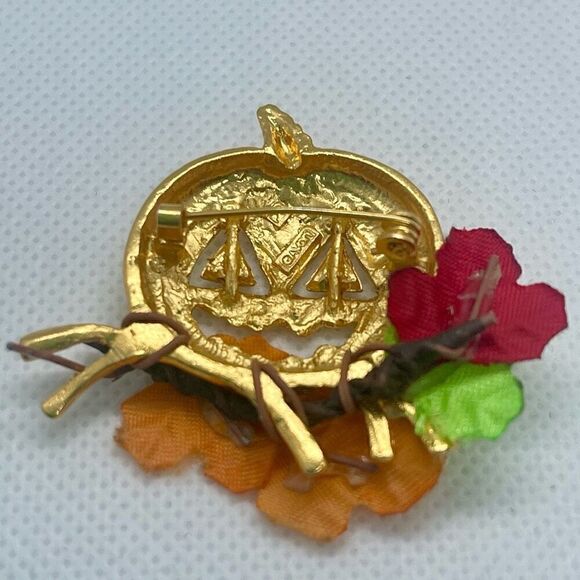 Vintage Gold Jack-O-Lantern Fall Halloween Crystal Pumpkin Brooch Pin - Picture 3 of 5